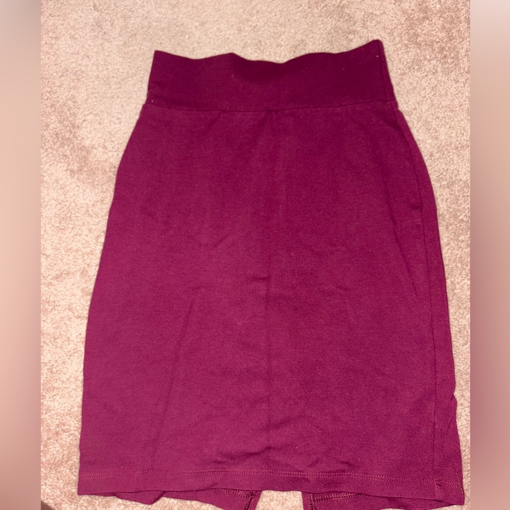 Elegant Burgundy Women's Pencil Skirt